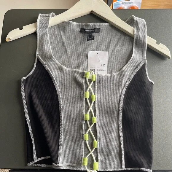 Forever 21 Women’s Knit Gray Black Green Lace Front Tank Top - Picture 5 of 9